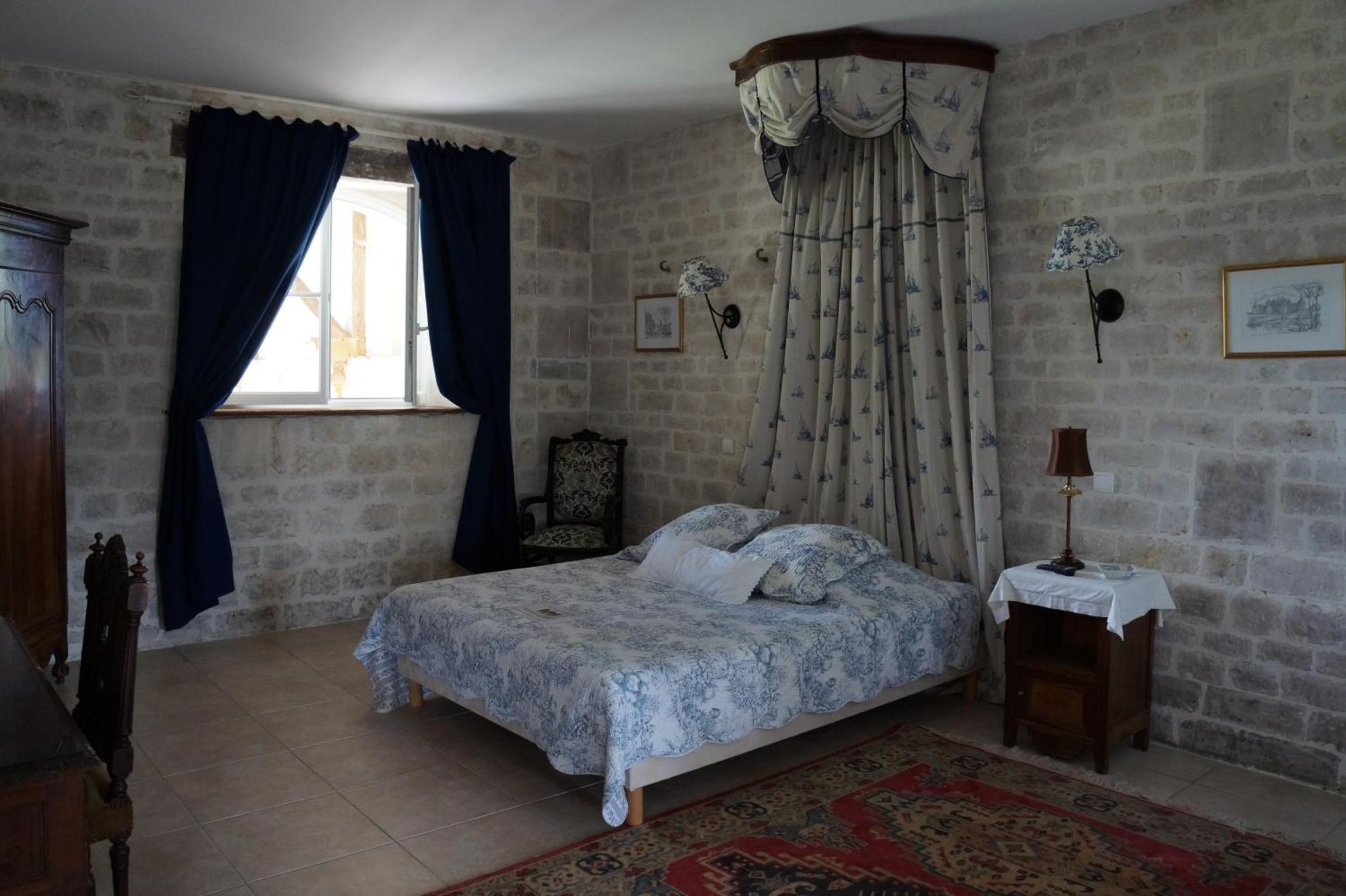 Domaine Des Chais Thenac  Ruang foto