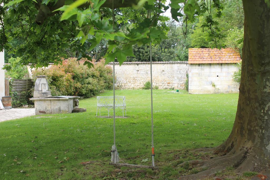 Domaine Des Chais Thenac  Bagian luar foto