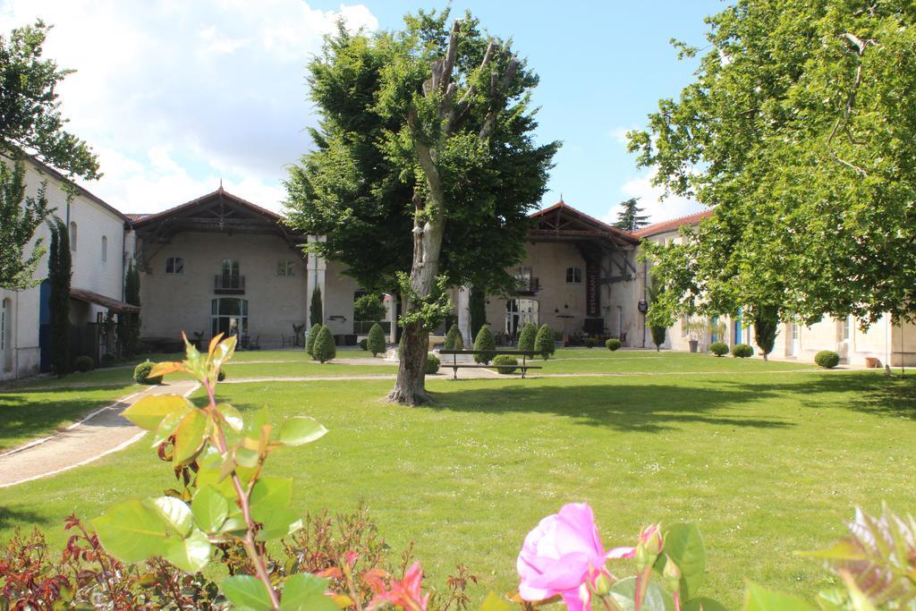 Domaine Des Chais Thenac  Bagian luar foto