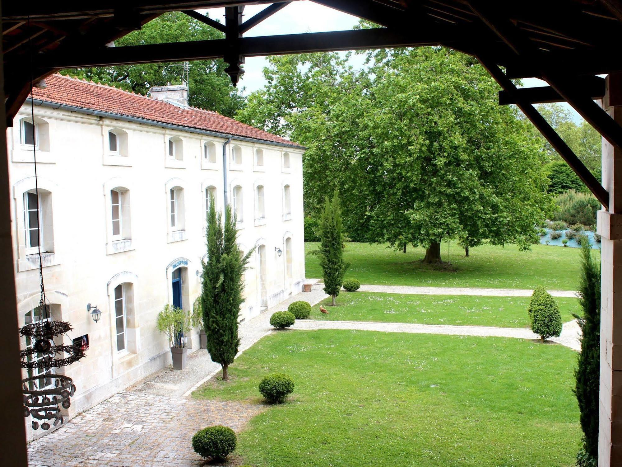 Domaine Des Chais Thenac  Bagian luar foto